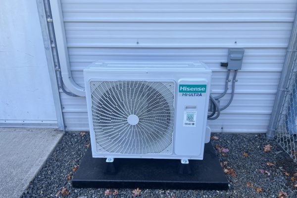 Hisense Hi-Ultra Heat Pump Hisense Hi-Ultra heat pump outdoor unit professionally installed by Dave’s Heating on a composite mounting pad.